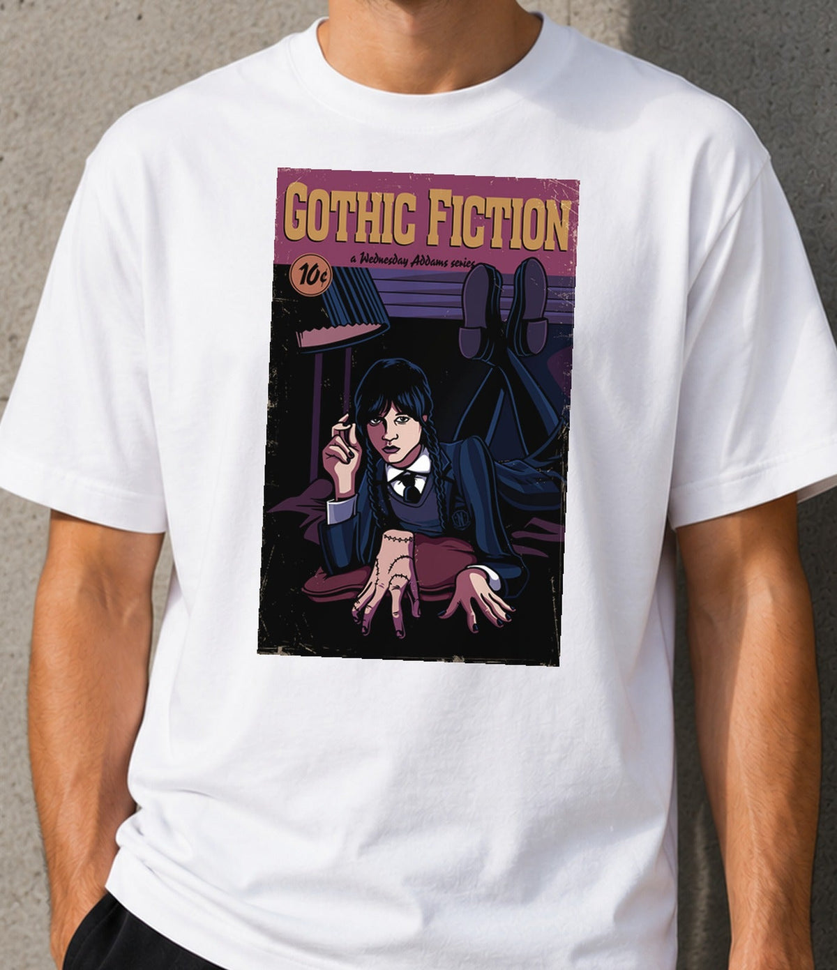 Camiseta Gothic Fiction – Colegiala Gótica y Cómic Pulp (blanca)
