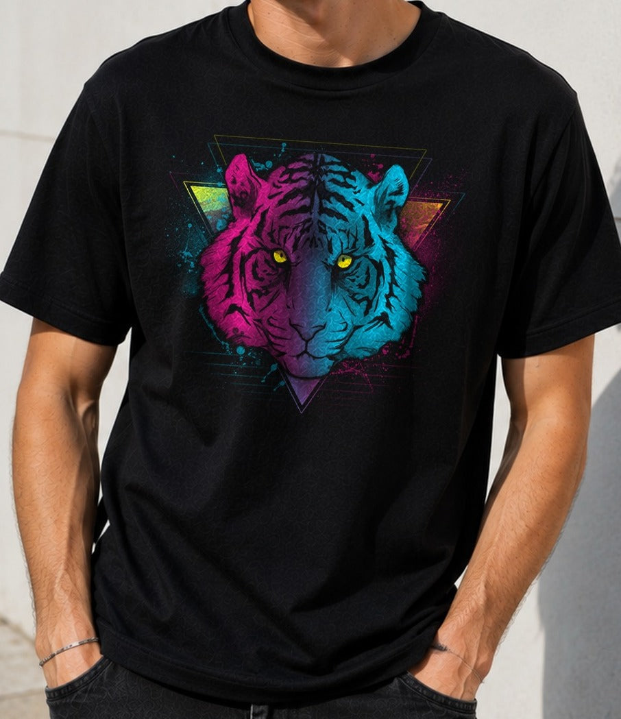 Camiseta Retro Tiger – Diseño Neón para Frikis de los Animales (negra)