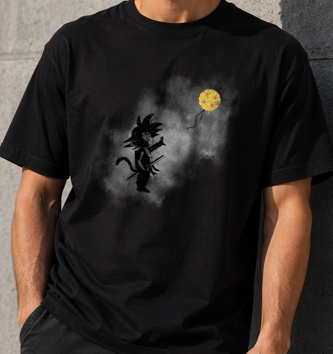 Camiseta Saiyan With Balloon – Dragon Ball (negra)