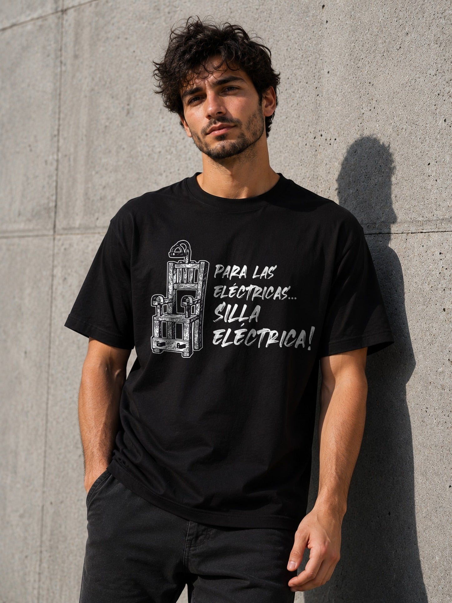 Camiseta Silla Eléctrica – Humor Negro para Amantes de lo Eléctrico
