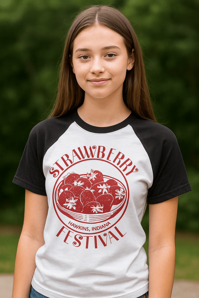 Camiseta Strawberry Festival - El Cajón Friki