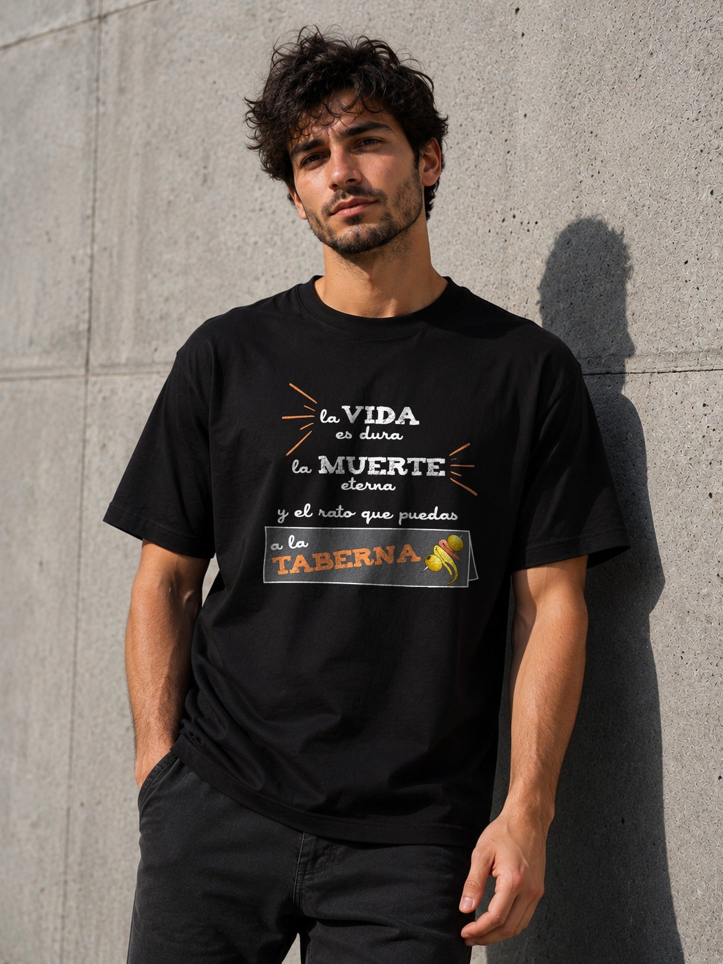 Camiseta La Vida Es Dura – Regalo para amantes de la taberna