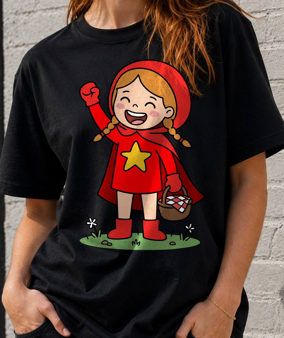 Camiseta mujer Caperucita Muy Roja (negra)