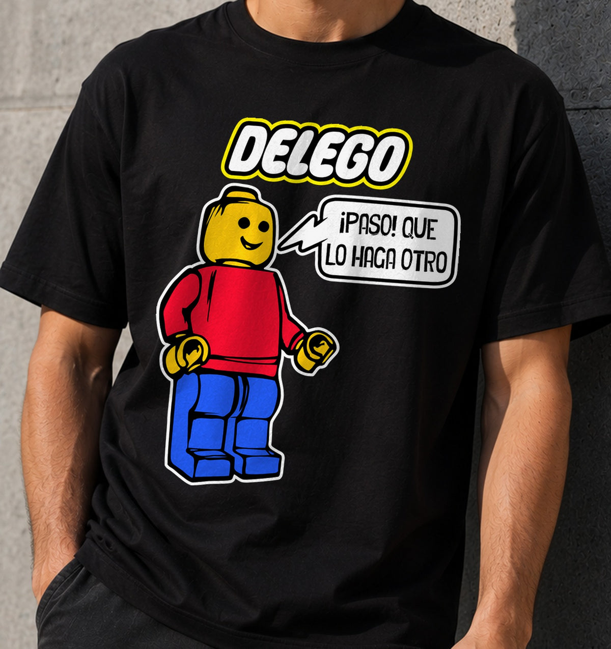 Camiseta Delego – Regalo para el que pasa de trabajar (negra)