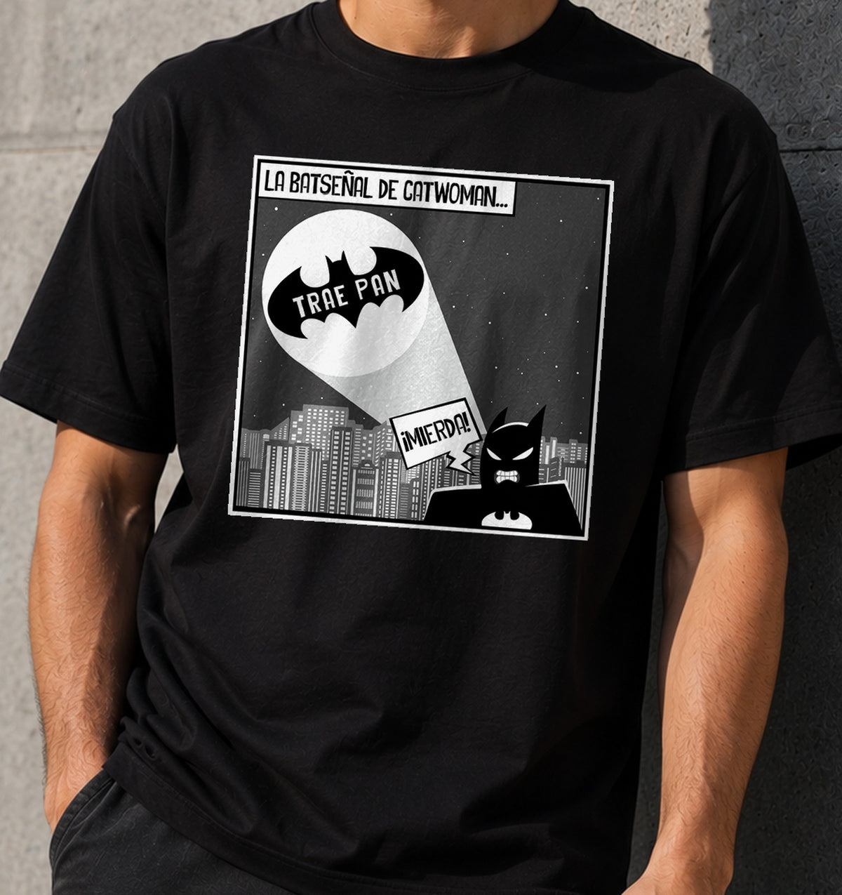 Camiseta Trae Pan – Batman y Catwoman (negra)