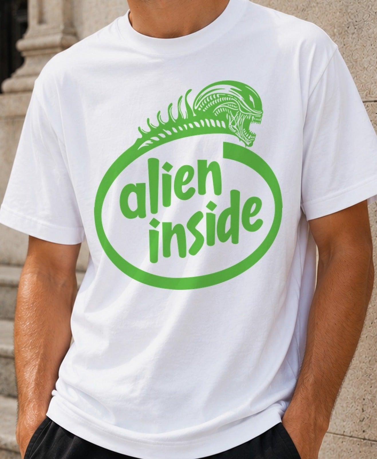 Camiseta Alien Inside – Parodia de Alien (blanca)
