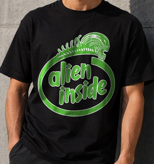 Camiseta Alien Inside – Parodia de Alien (negra)