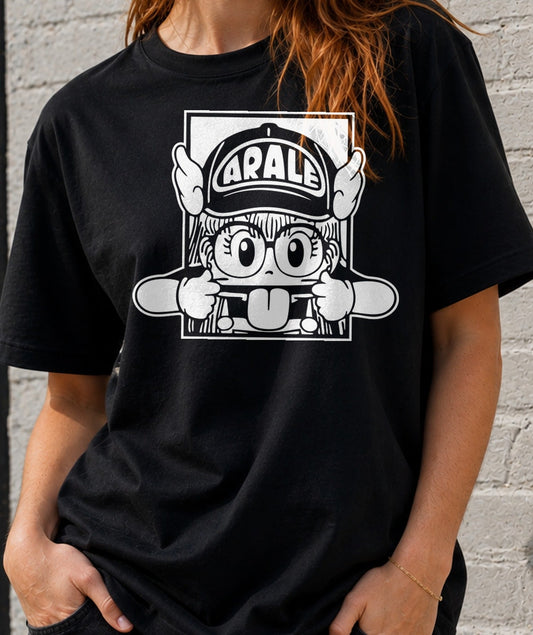 Camiseta Arale – Dr. Slump (negra)