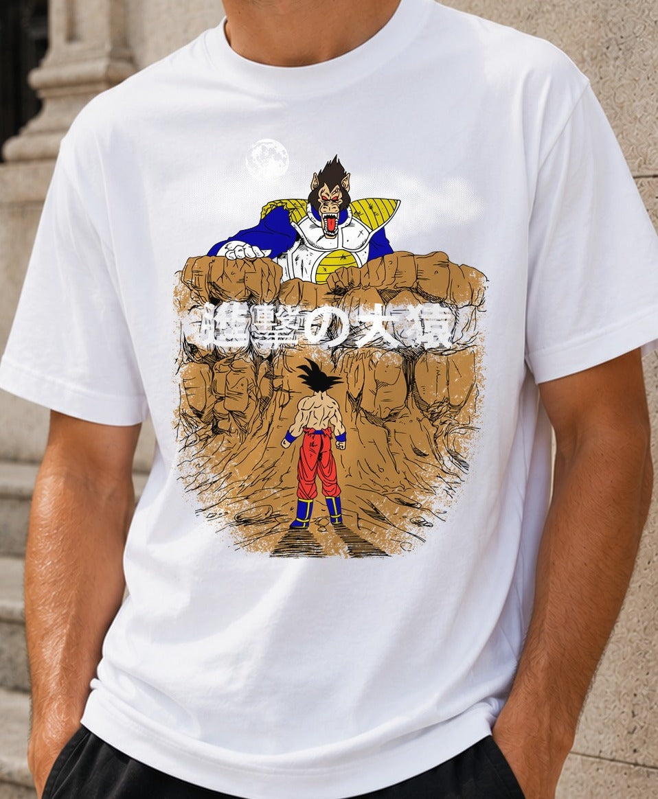Camiseta Attack on Oozaru – Vegeta Gran Mono de Dragon Ball Z (blanca)