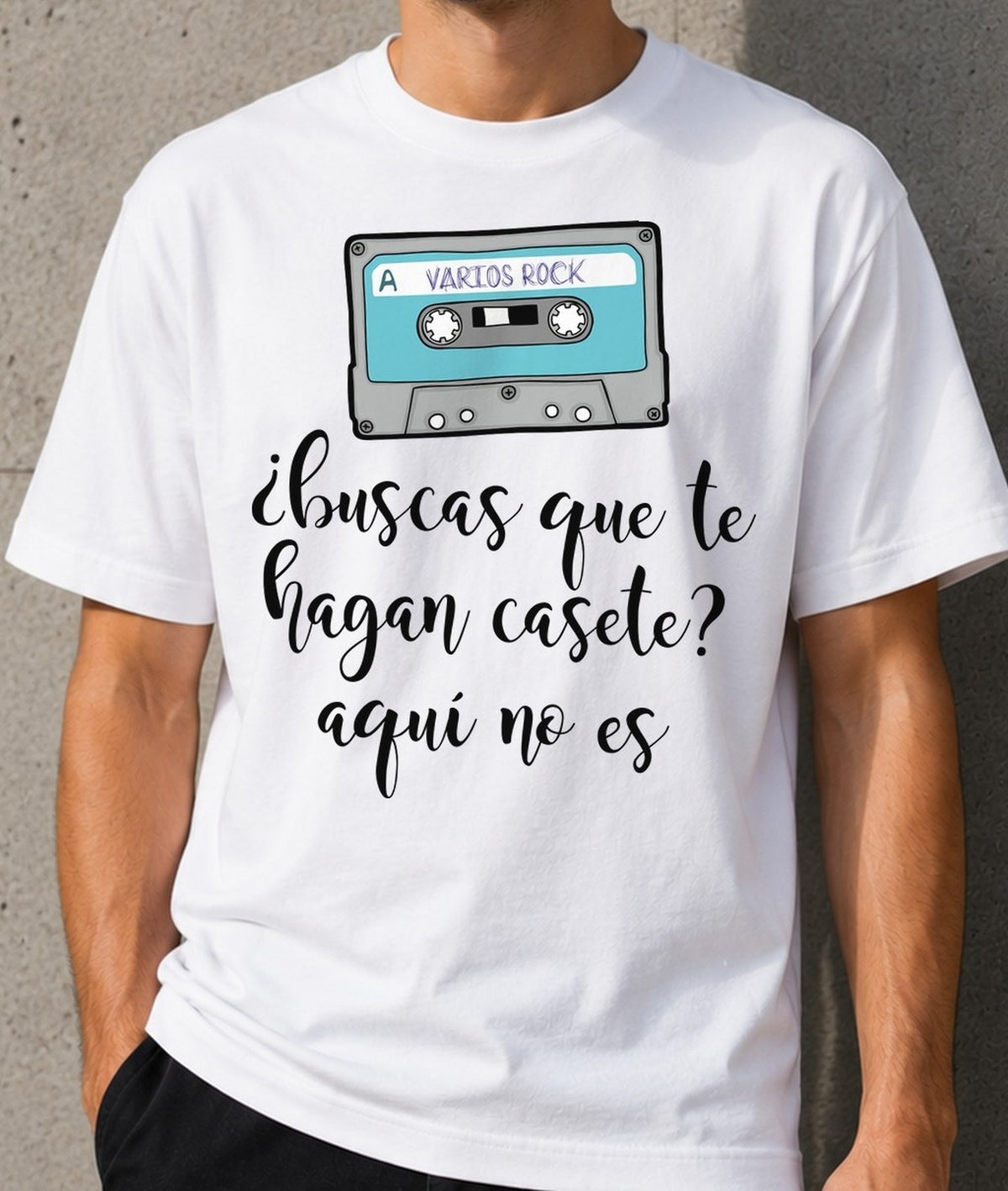 Camiseta Buscas Casete – Regalo Retro para Roqueros (blanca)