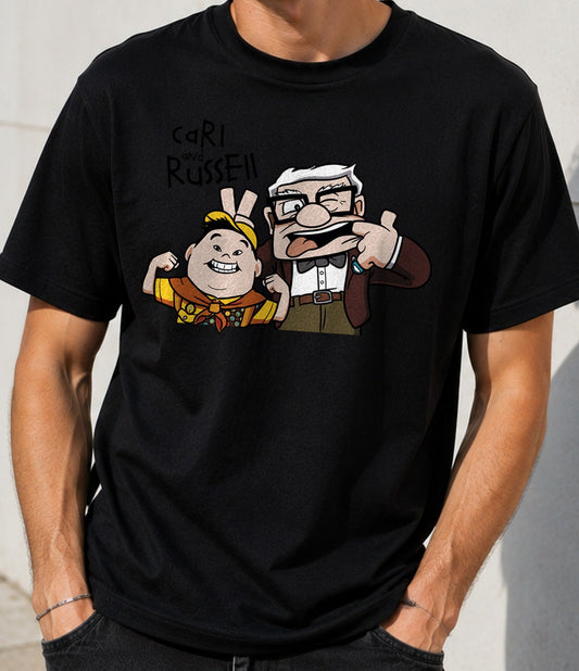 Camiseta Carl & Russell – Abuelo Gruñón y Explorador de Animación (negra)