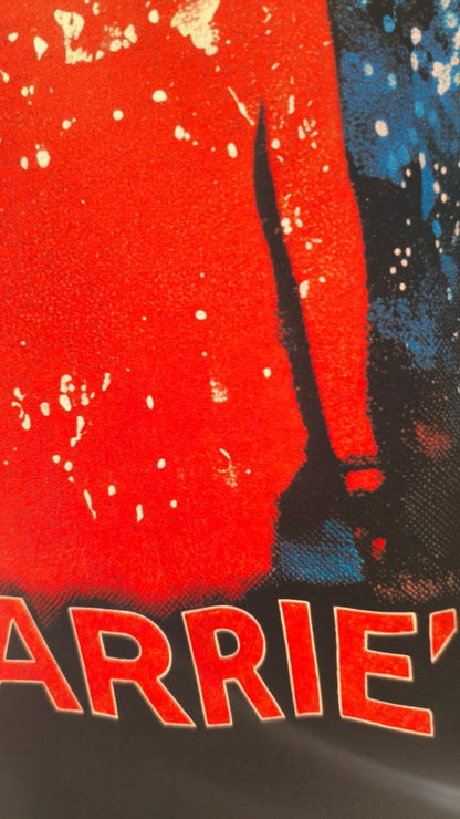 Camiseta CARRIE Culto Cine Terror - Edición Limitada - El Cajón Friki