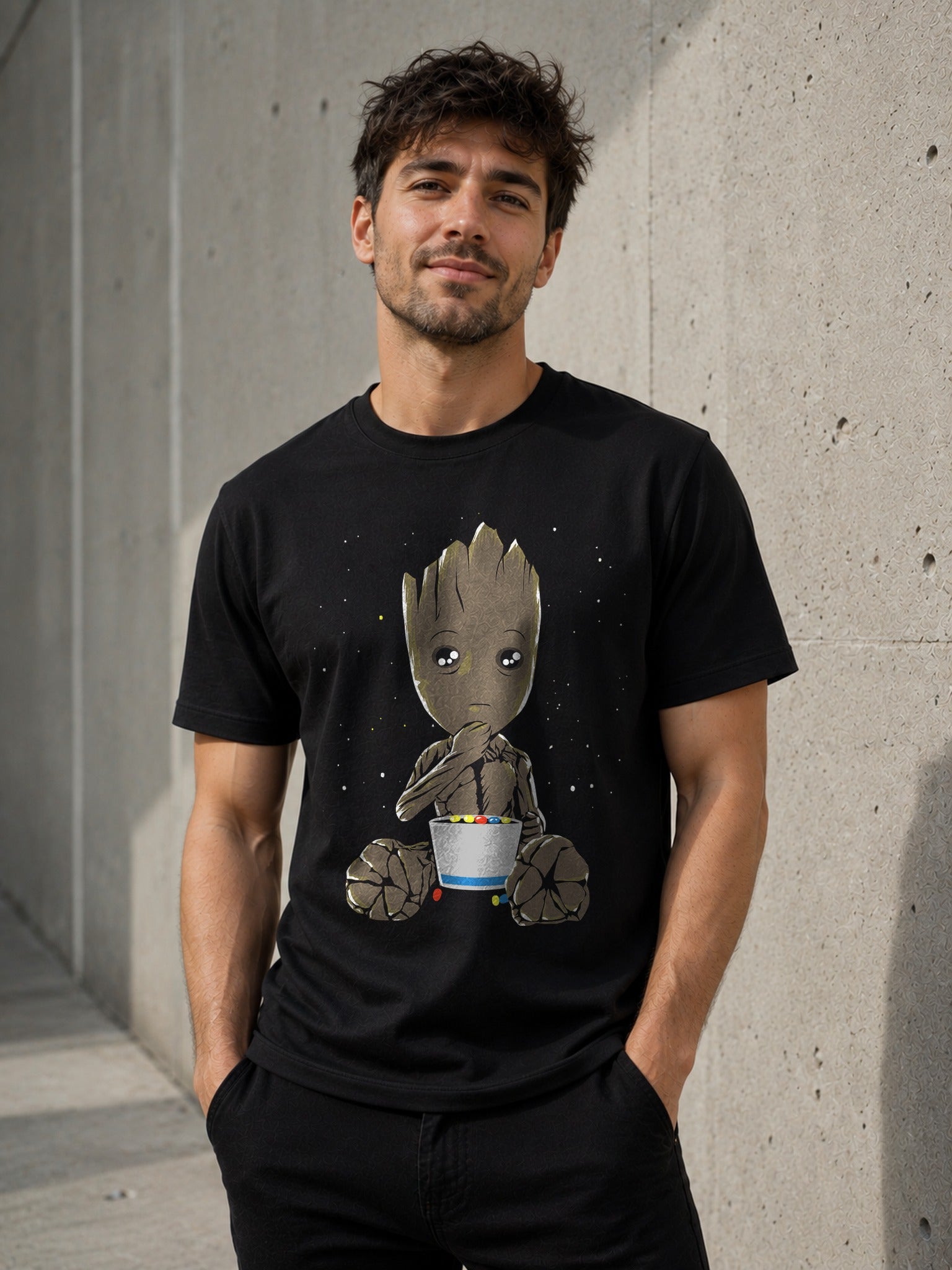 Camiseta Eating Candies – Baby Groot de Guardianes de la Galaxia (negra)
