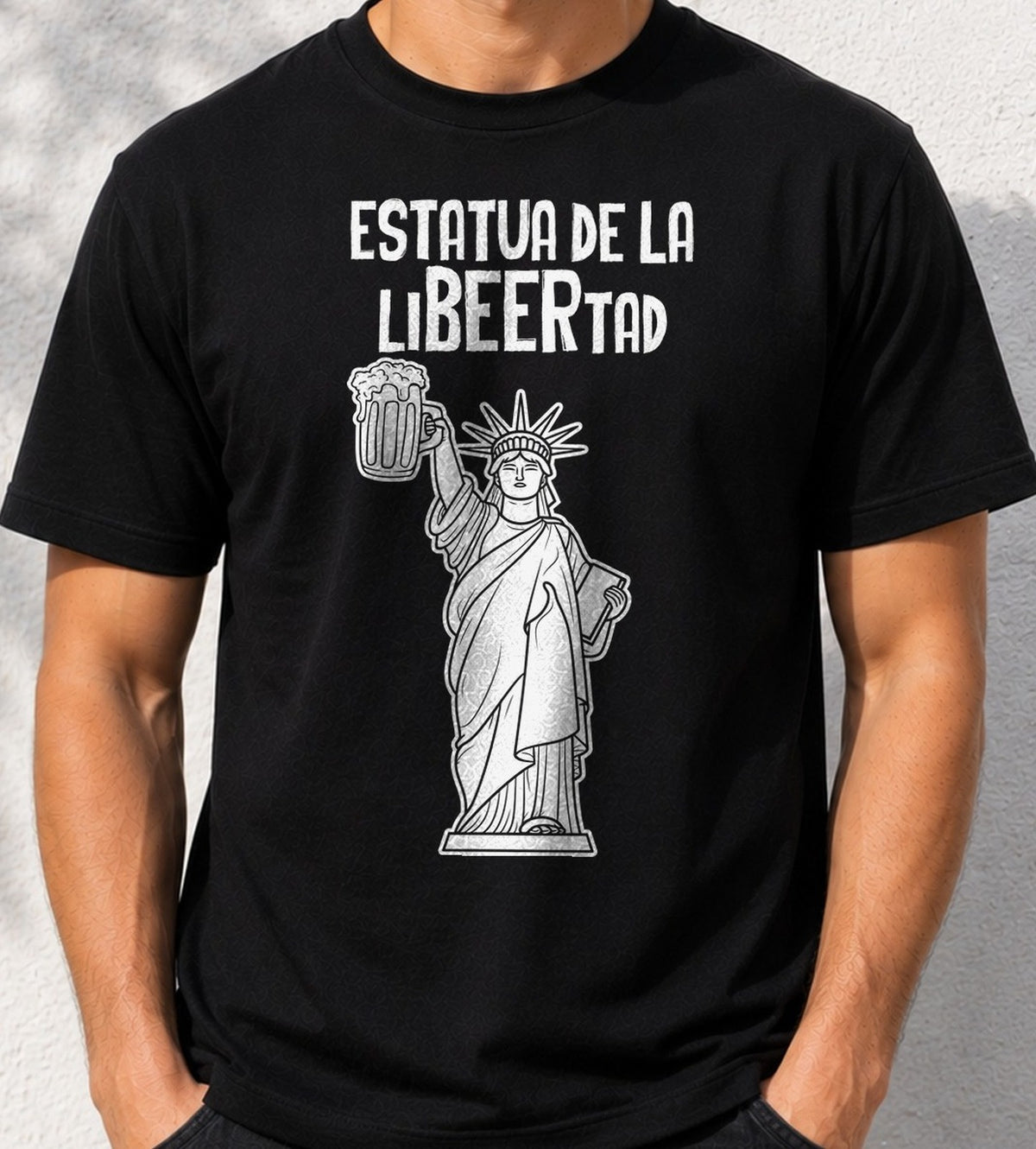 Camiseta Estatua de la Libeertad – Regalo para amantes de la cerveza (negra)