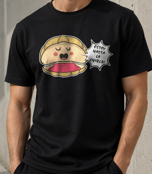 Camiseta Estoy Hasta la Chirla – Regalo con Humor (negra)