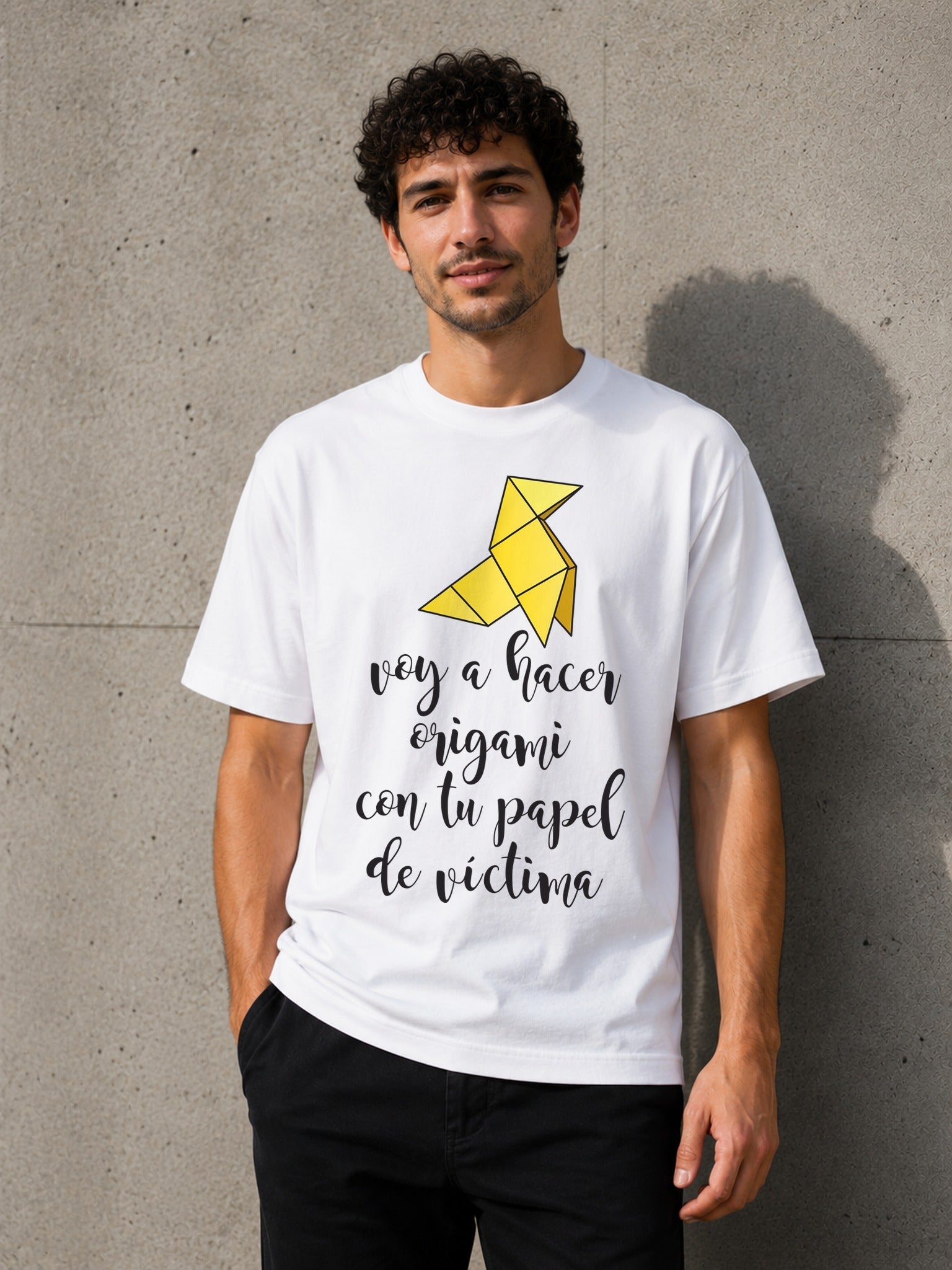 Camiseta con el diseño Hacer Origami Pajarita – Regalo con humor negro, de Paranoia Records