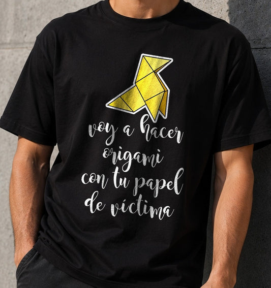 Camiseta Hacer Origami Pajarita – Regalo con Humor (negra)