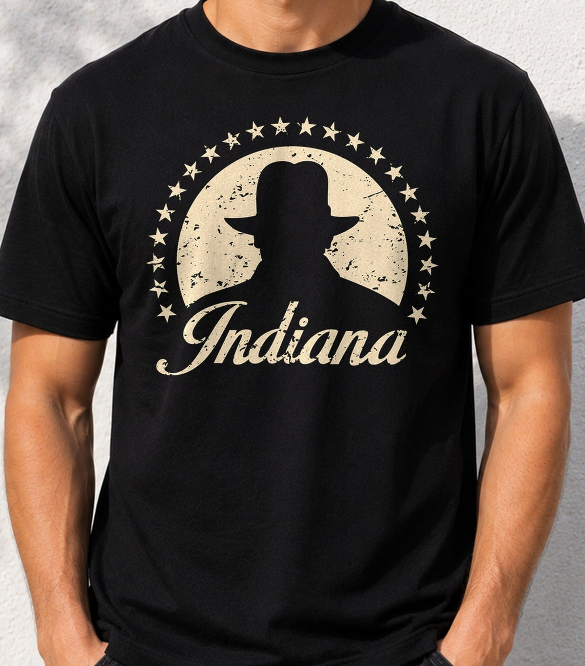 Camiseta Indianamount – Arqueólogo Aventurero Retro (negra)