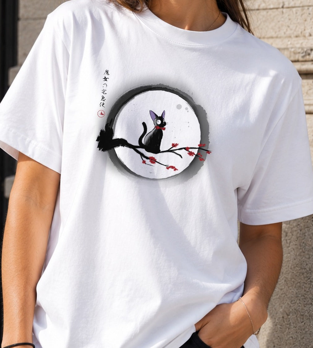 Camiseta Jiji under the moon – Studio Ghibli (blanca)