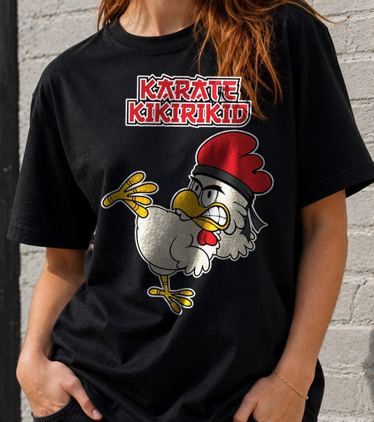 Camiseta Karate Kikirikid – Parodia gallo kárate (negra)