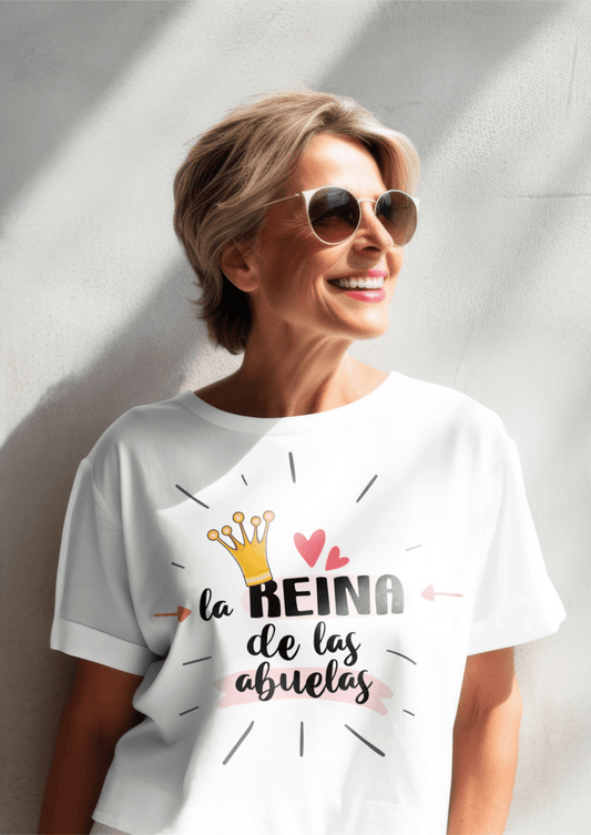 Camiseta La reina de las abuelas - El Cajón Friki