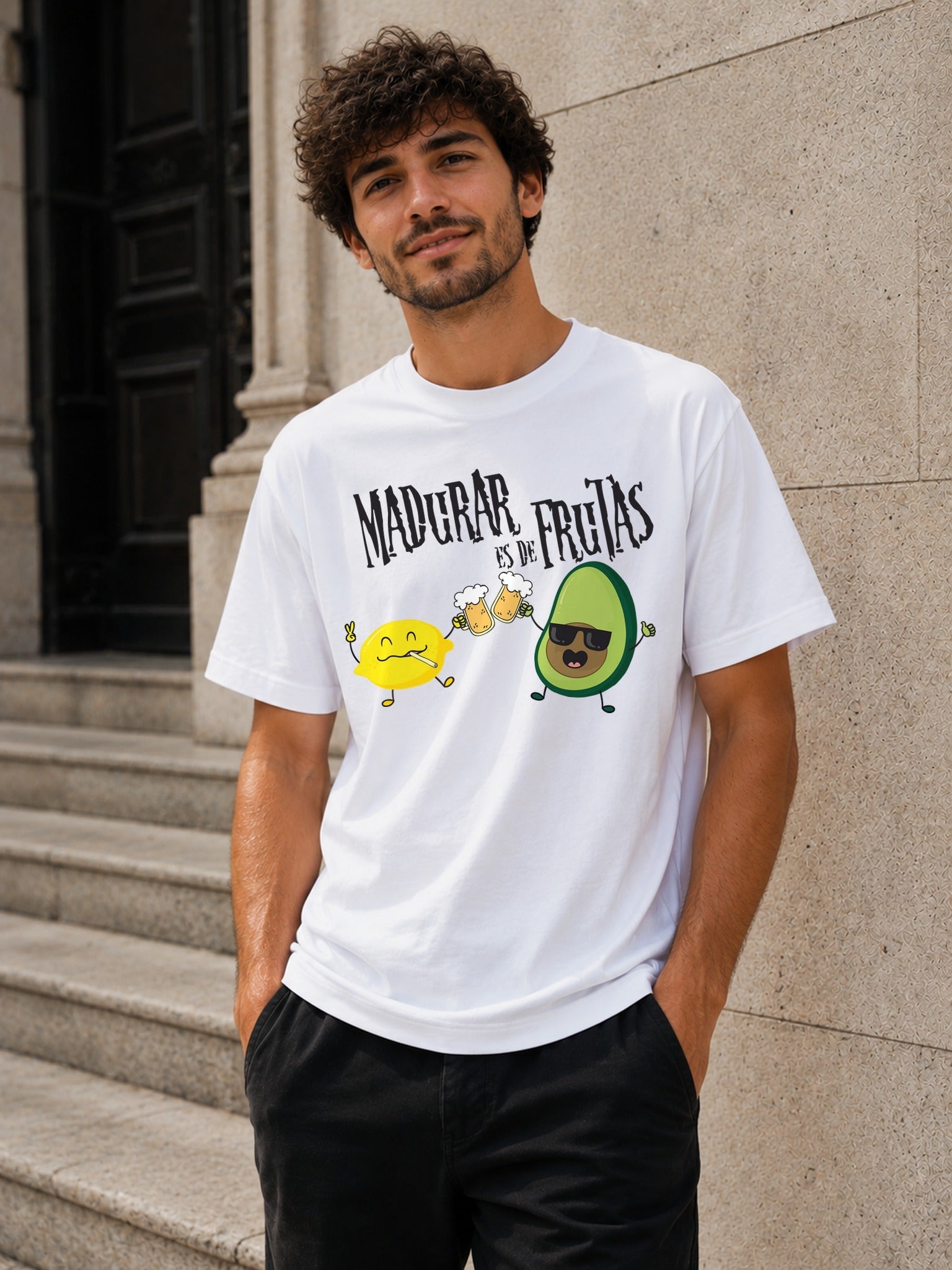 Camiseta con el diseño Madurar es de Frutas – Regalo para brindar con humor, de Paranoia Records