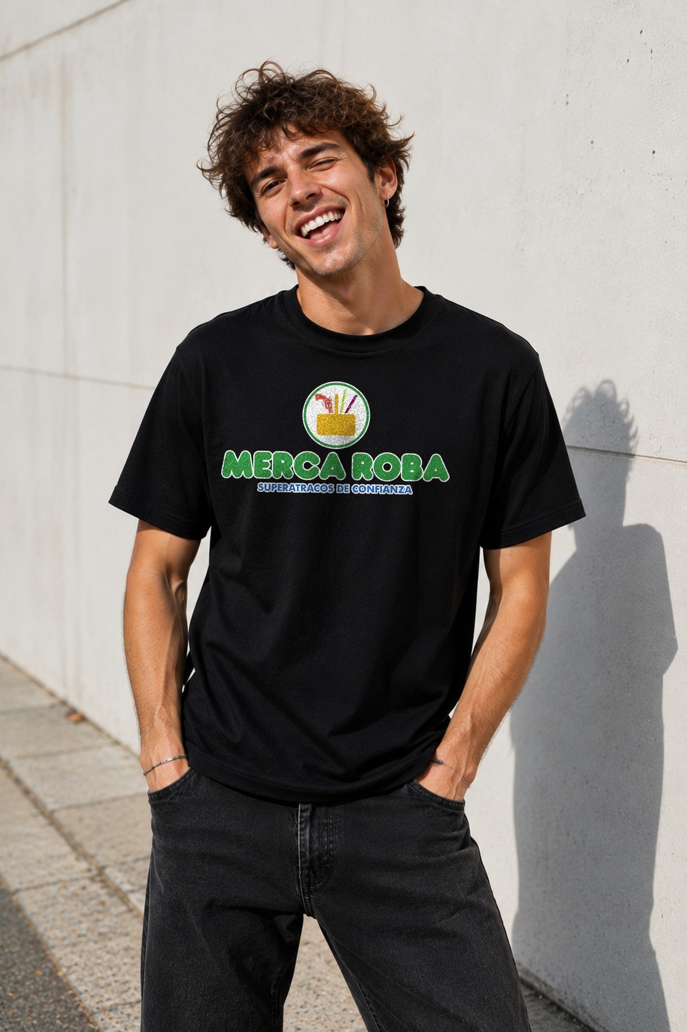 Camiseta con el diseño Merca Roba – Parodia gamberra de supermercado, de Paranoia Records