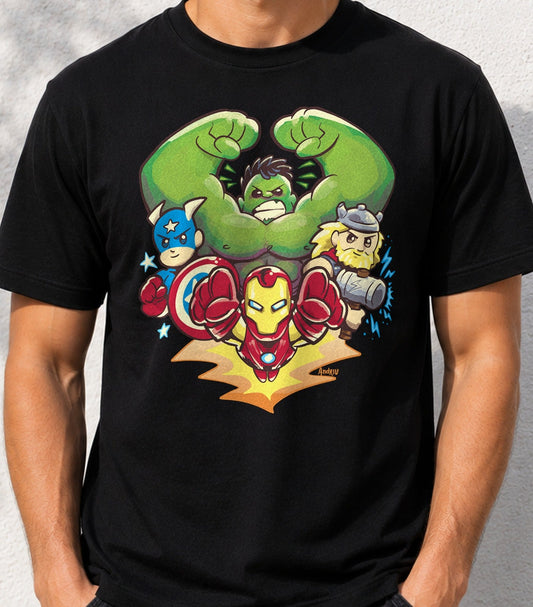 Camiseta Miniheroes – Superhéroes Estilo Chibi (negra)