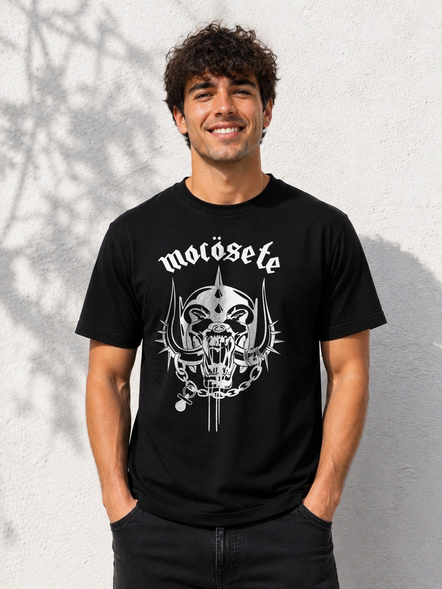 Camiseta Mocösete – Parodia rockera para moteros y roqueros