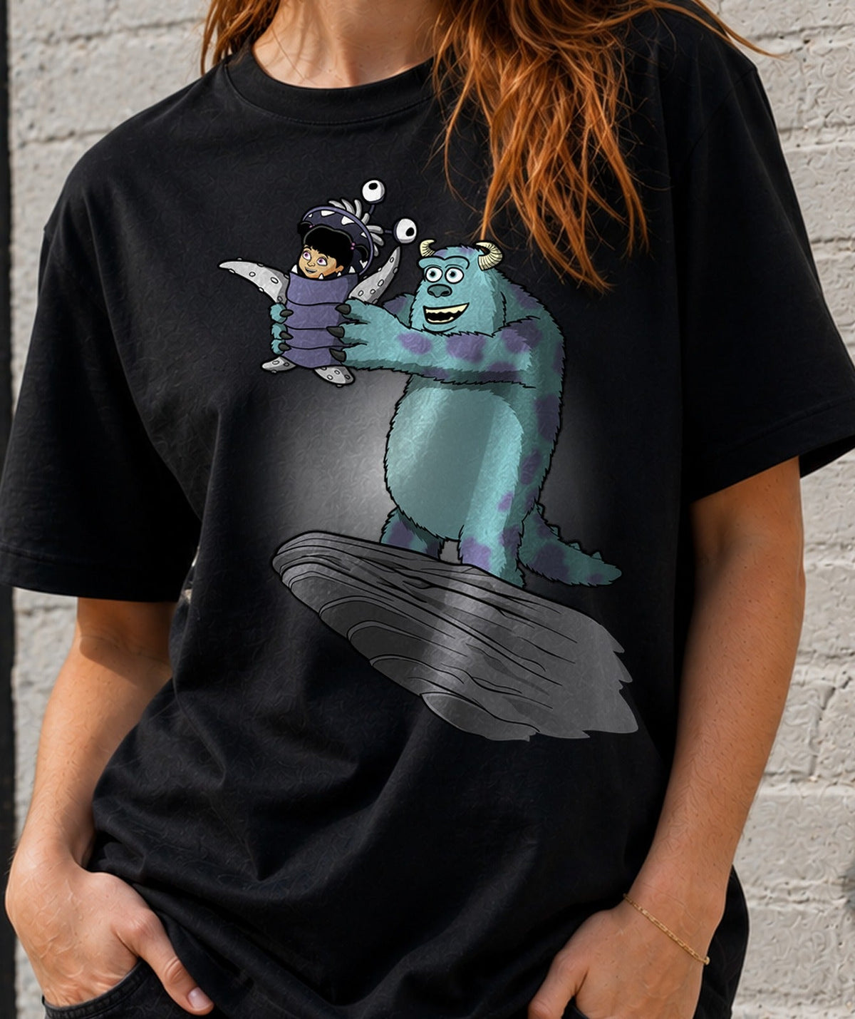 Camiseta Monster Queen – Monstruos y Animación con Humor (negra)