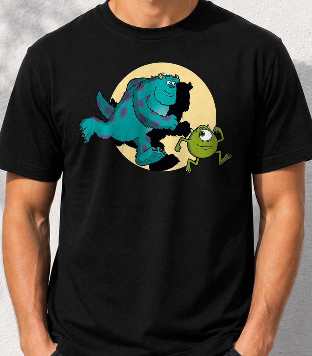 Camiseta Monsters Adventures – Monstruos de Animación Corriendo (negra)