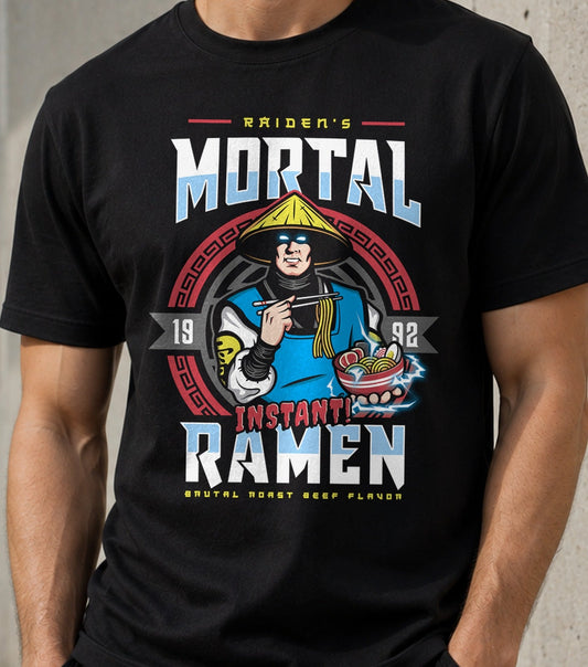 Camiseta Mortal Ramen – Parodia de Luchador y Ramen Instantáneo (negra)