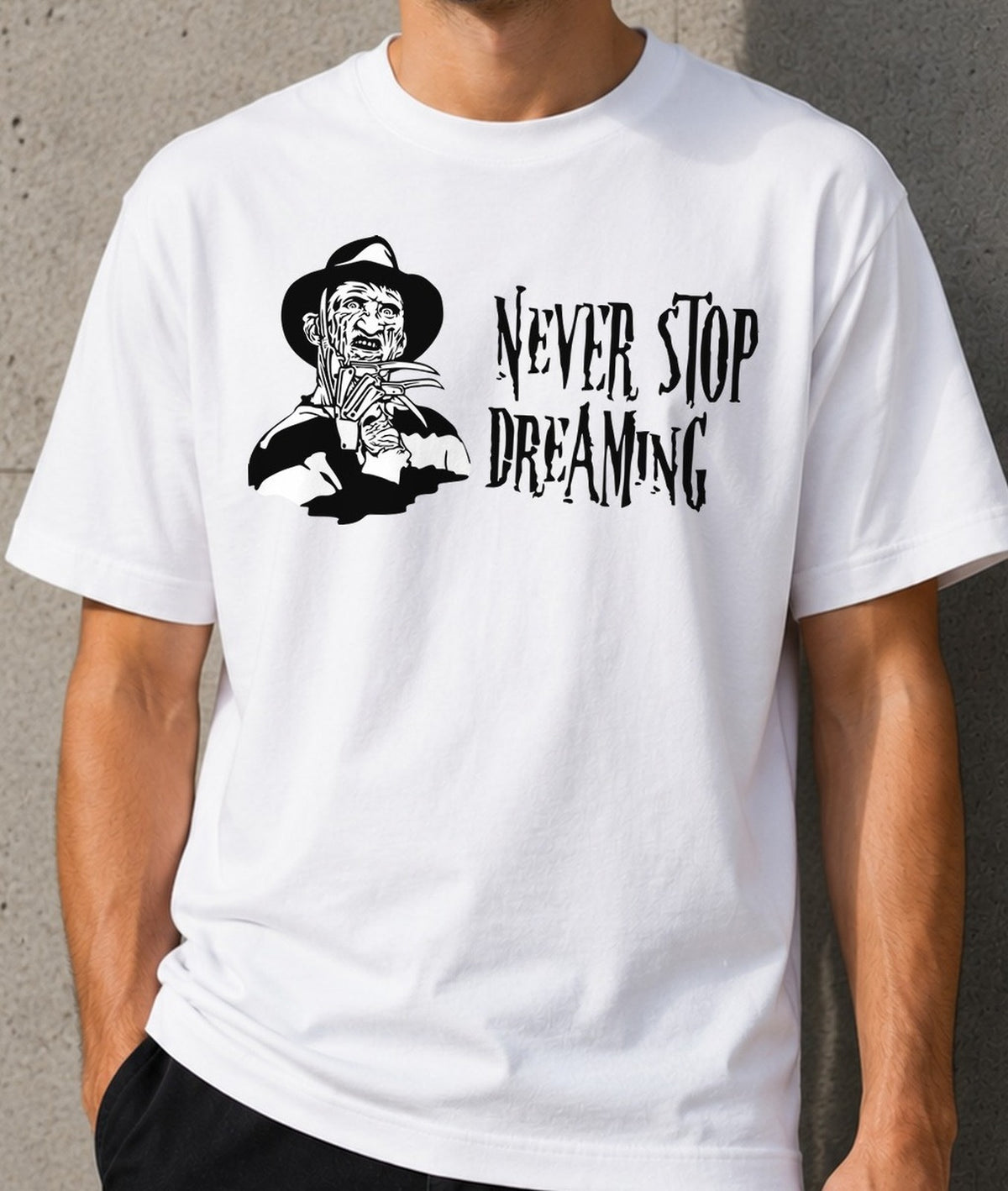 Camiseta Never Stop Dreaming – Freddy Krueger (blanca)