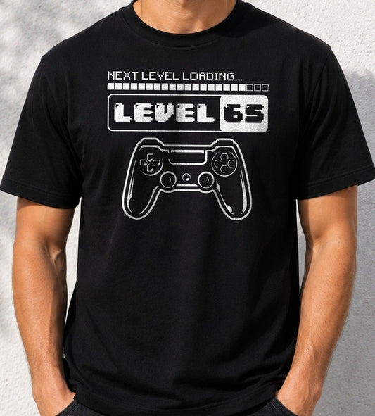 Camiseta Next Level 65 – Regalo de Cumpleaños Gamer (negra)