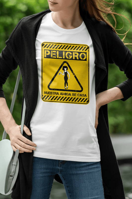 Camiseta Nuestra amiga se casa (despedidas) - El Cajón Friki