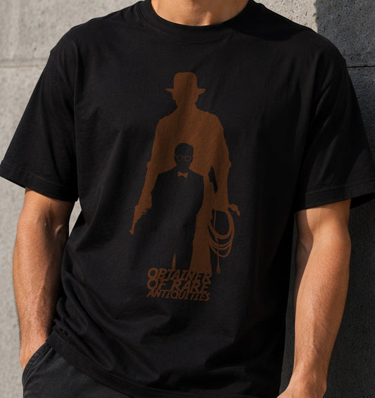 Camiseta Obtainer of Rare Antiquitites – Aventurero y Arqueólogo de Cine (negra)