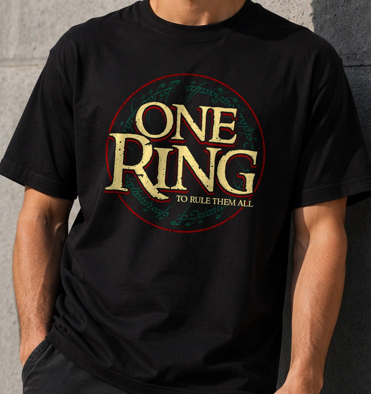Camiseta One Ring – Fantasía Épica y Letras Élficas (negra)