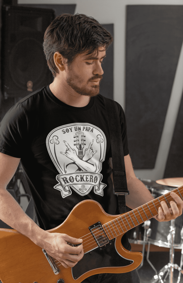 Camiseta Papá rockero - El Cajón Friki