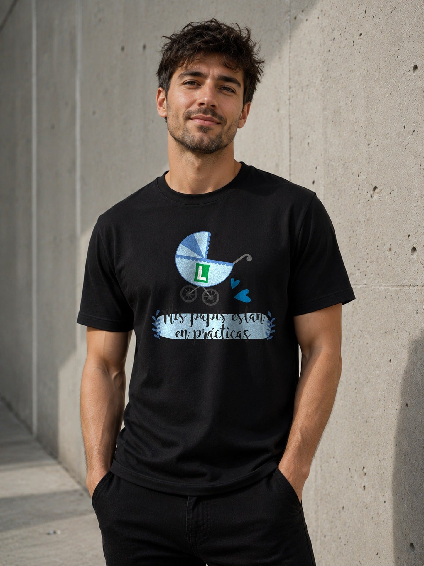 Camiseta con el diseño Papis en Prácticas – Regalo para bebés y padres novatos, de Paranoia Records