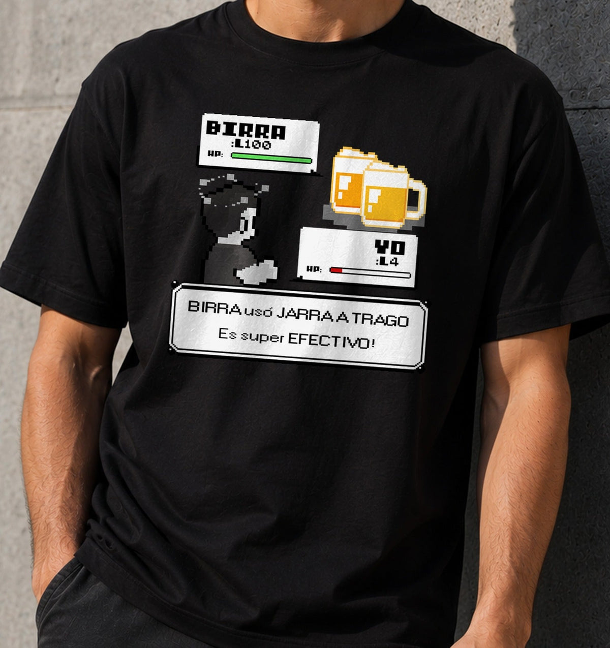Camiseta Lucha Birra – Combate Retro de Videojuego y Cerveza (negra)