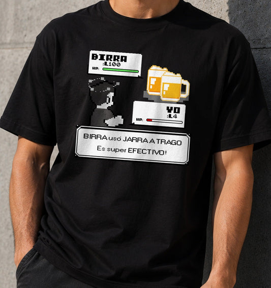 Camiseta Lucha Birra – Combate Retro de Videojuego y Cerveza (negra)
