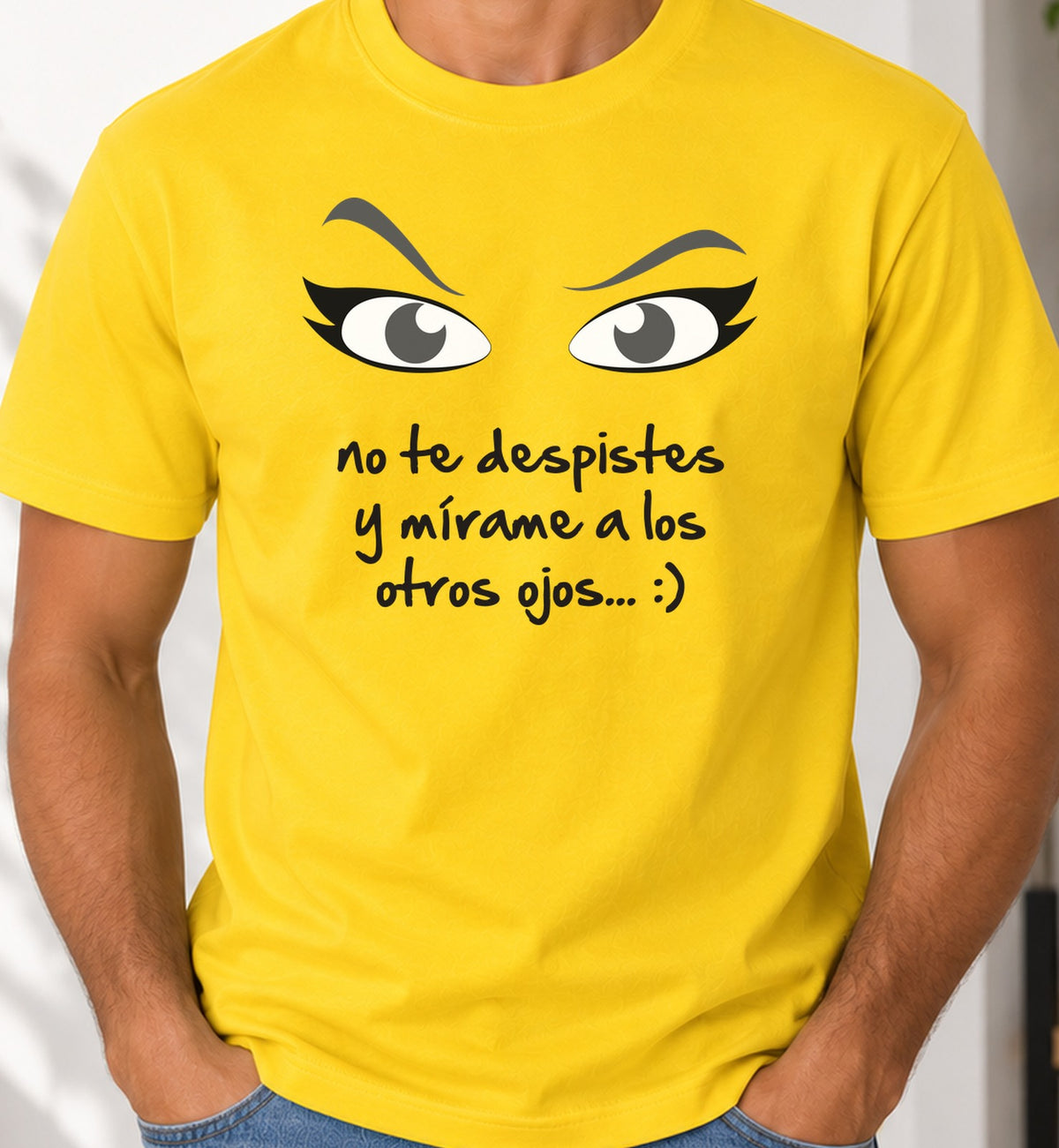 Camiseta Mírame a los Ojos – Humor con Doble Sentido (amarilla)