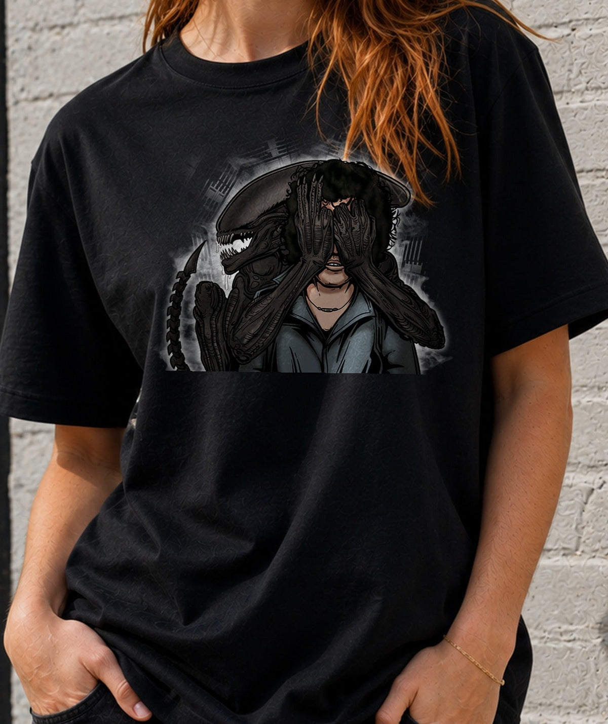 Camiseta Queens of the Nostromo – Terror Espacial y Monstruo Extraterrestre (negra)