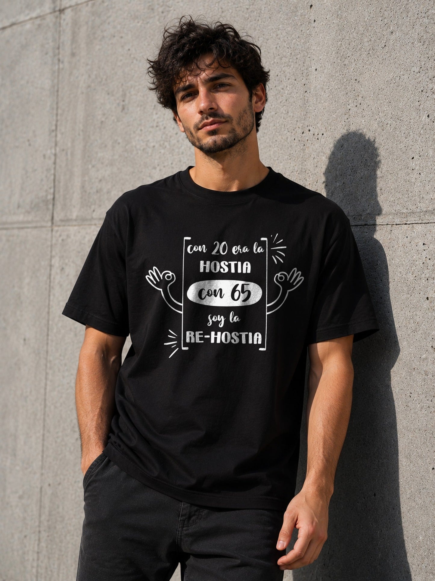 Camiseta con el diseño RE-HOSTIA 65 – Regalo para el cumpleaños de los 65, de Paranoia Records