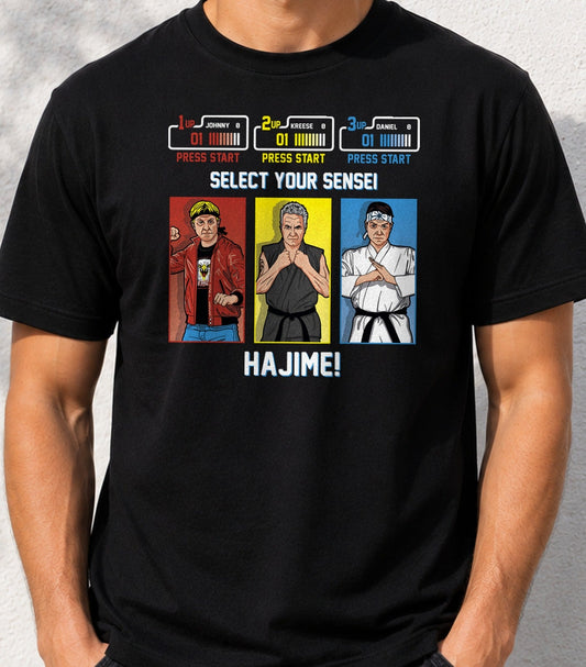 Camiseta Select your Sensei – Karatecas Arcade de los 80 (negra)