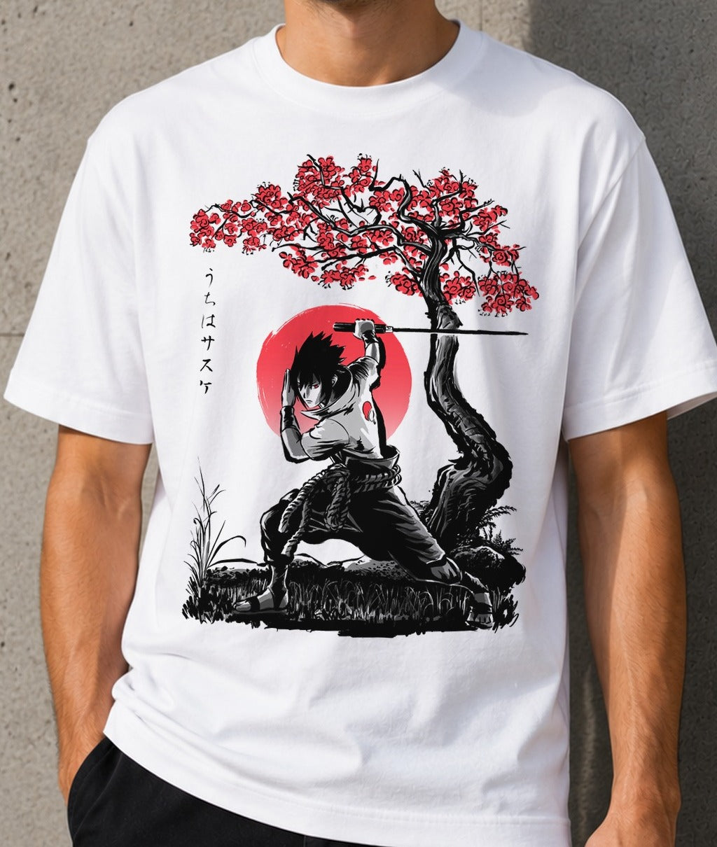 Camiseta Shadow Hokage – Sasuke Uchiha de Naruto (blanca)