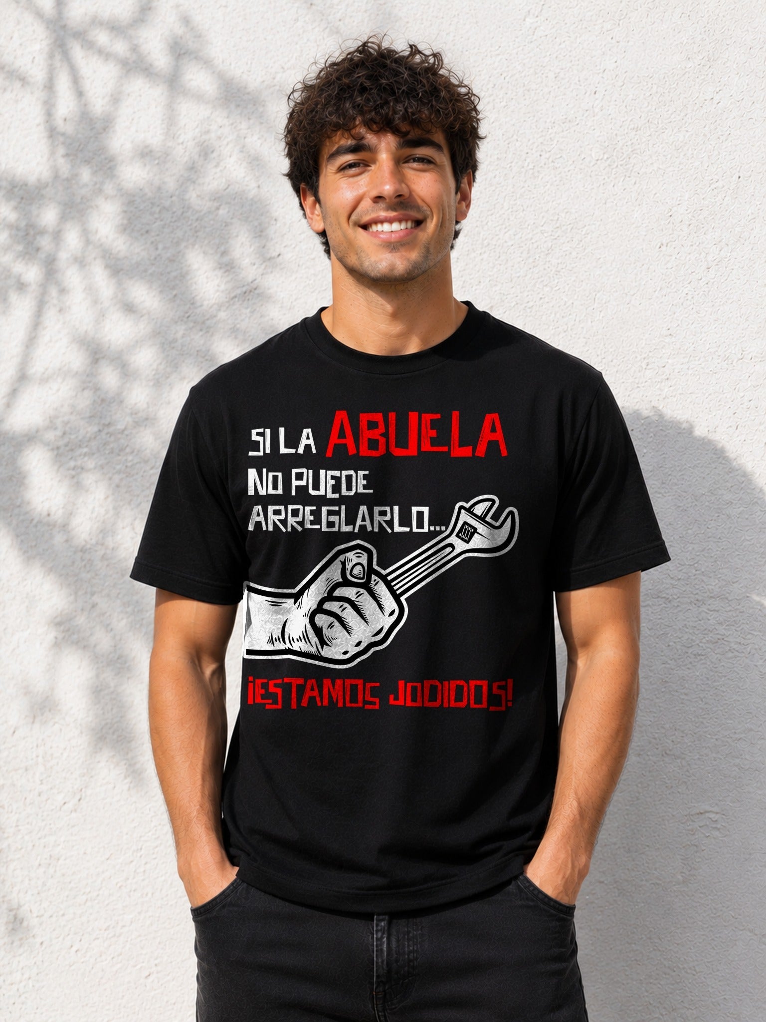 Camiseta con el diseño Si la Abuela no Puede – Regalo gamberro para abuelas, de Paranoia Records