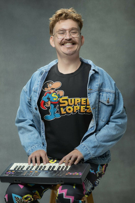 Camiseta Superlópez - El Cajón Friki