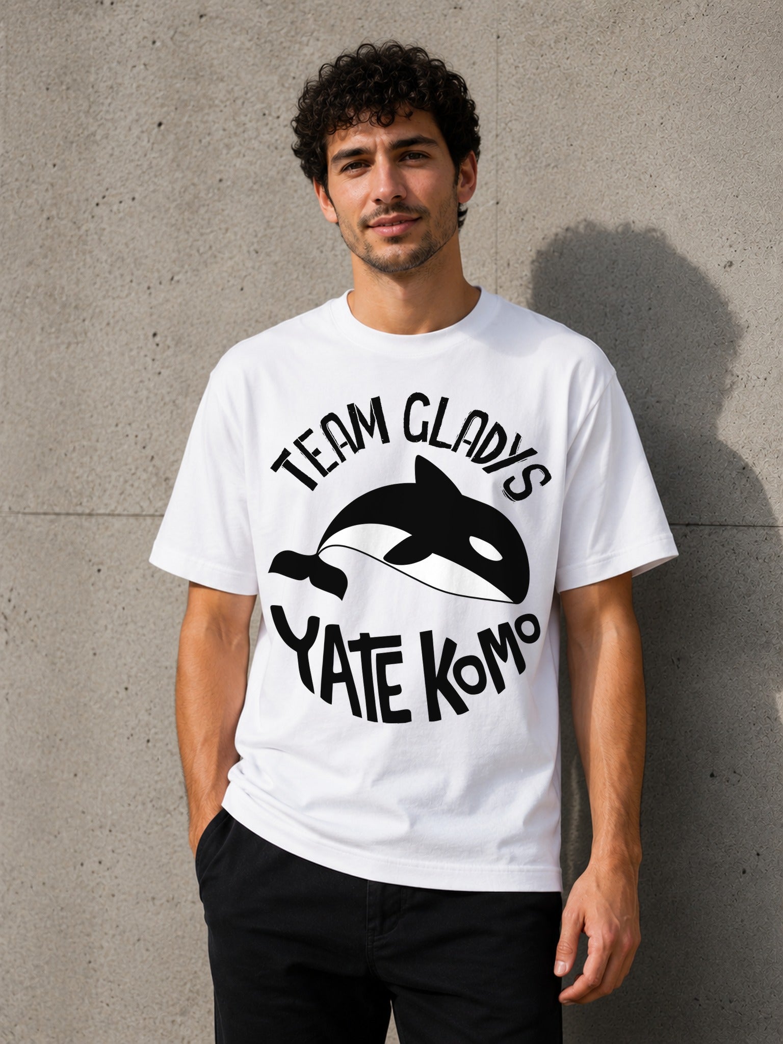Camiseta con el diseño Team Gladys – Yate Komo, de Paranoia Records