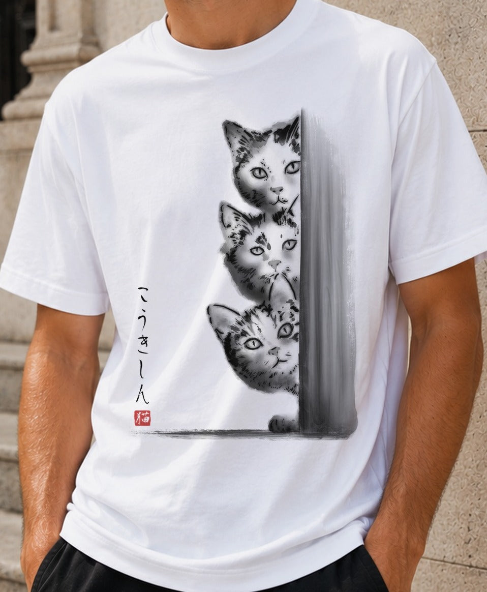 Camiseta The Curious Three – Regalo para Amantes de los Gatos (blanca)